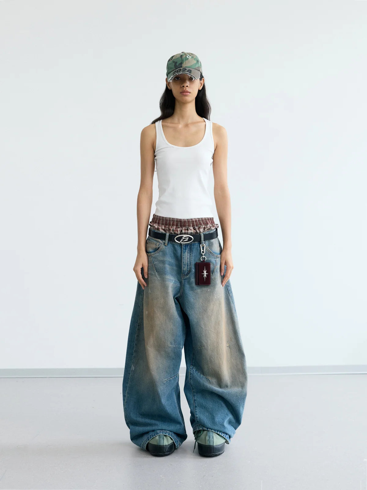 Peoplesense Mud Dyed Balloon Denim Jeans
