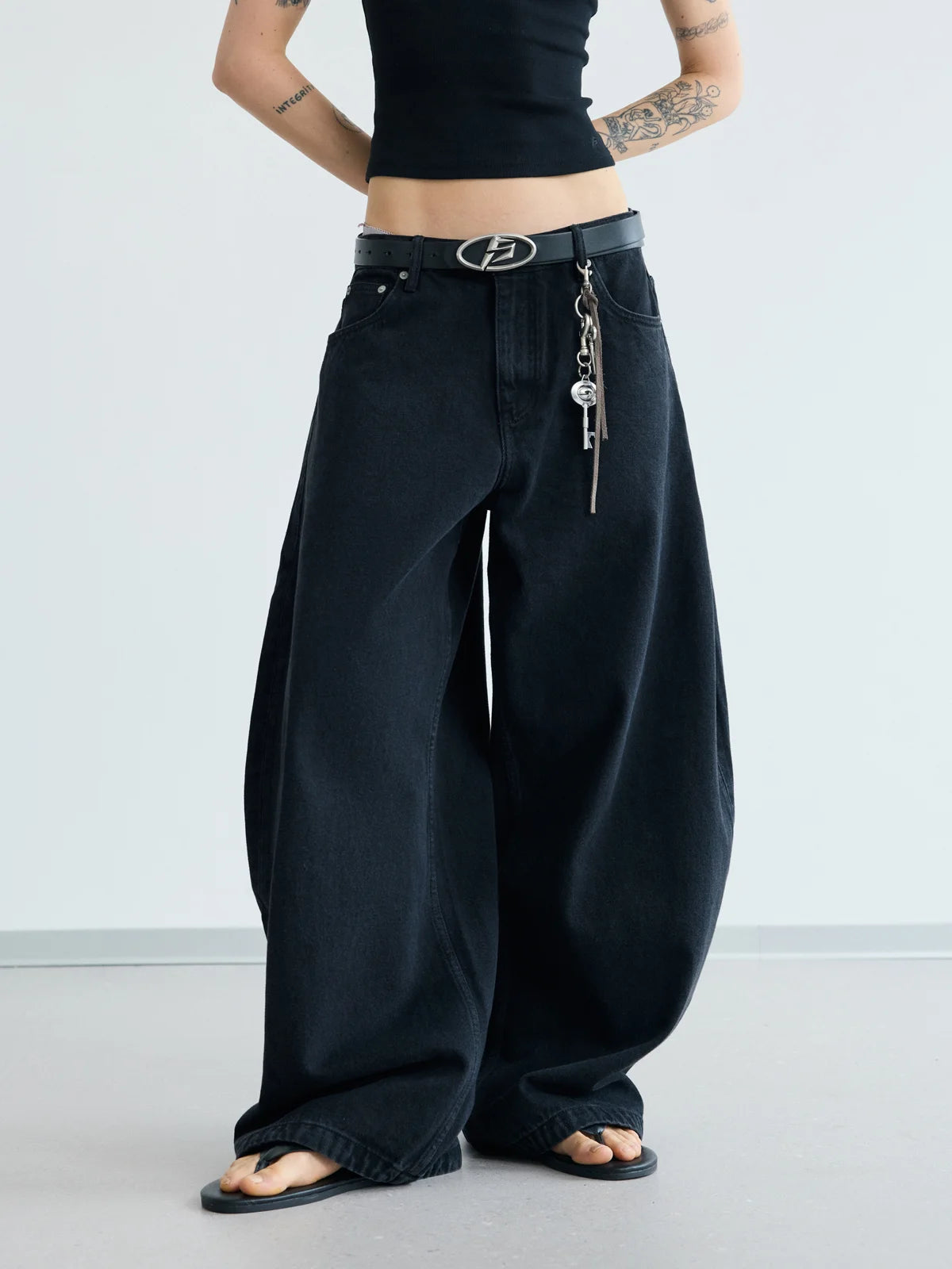 Peoplesense A-line Wide-leg Jeans Black – peoplesense Peoplesense A-line Wide-leg Jeans Black – peoplesense