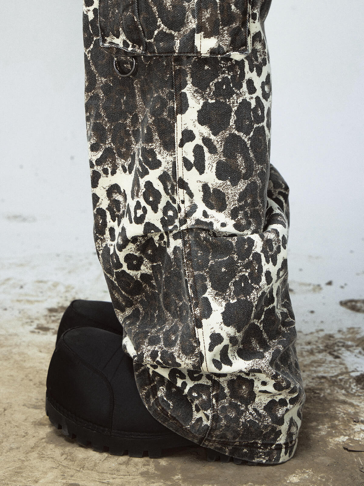 Peoplesense Abstract Leopard Print Cargo Pants