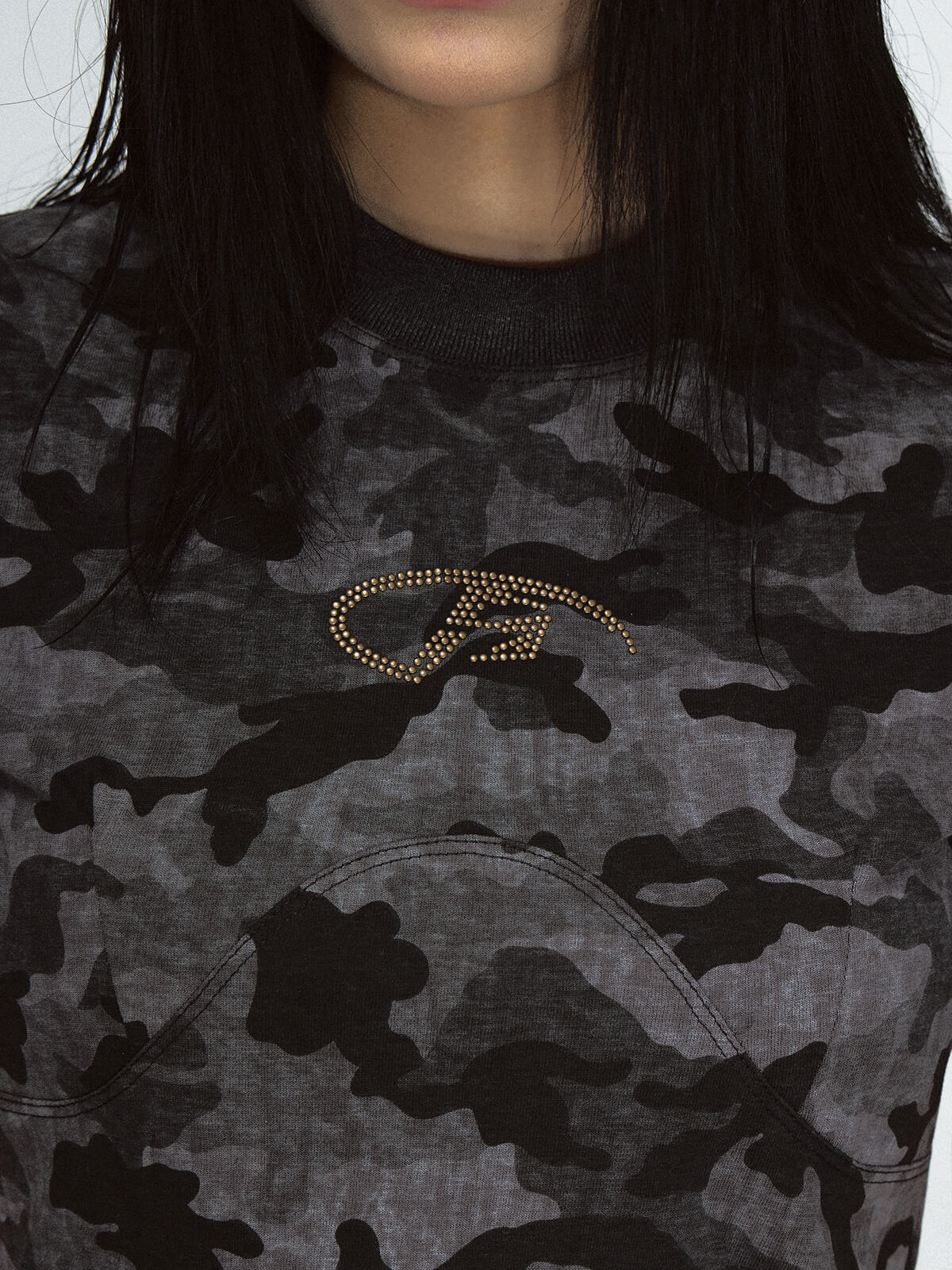 Black Camo T-Shirt Hot Drilling Process Logo