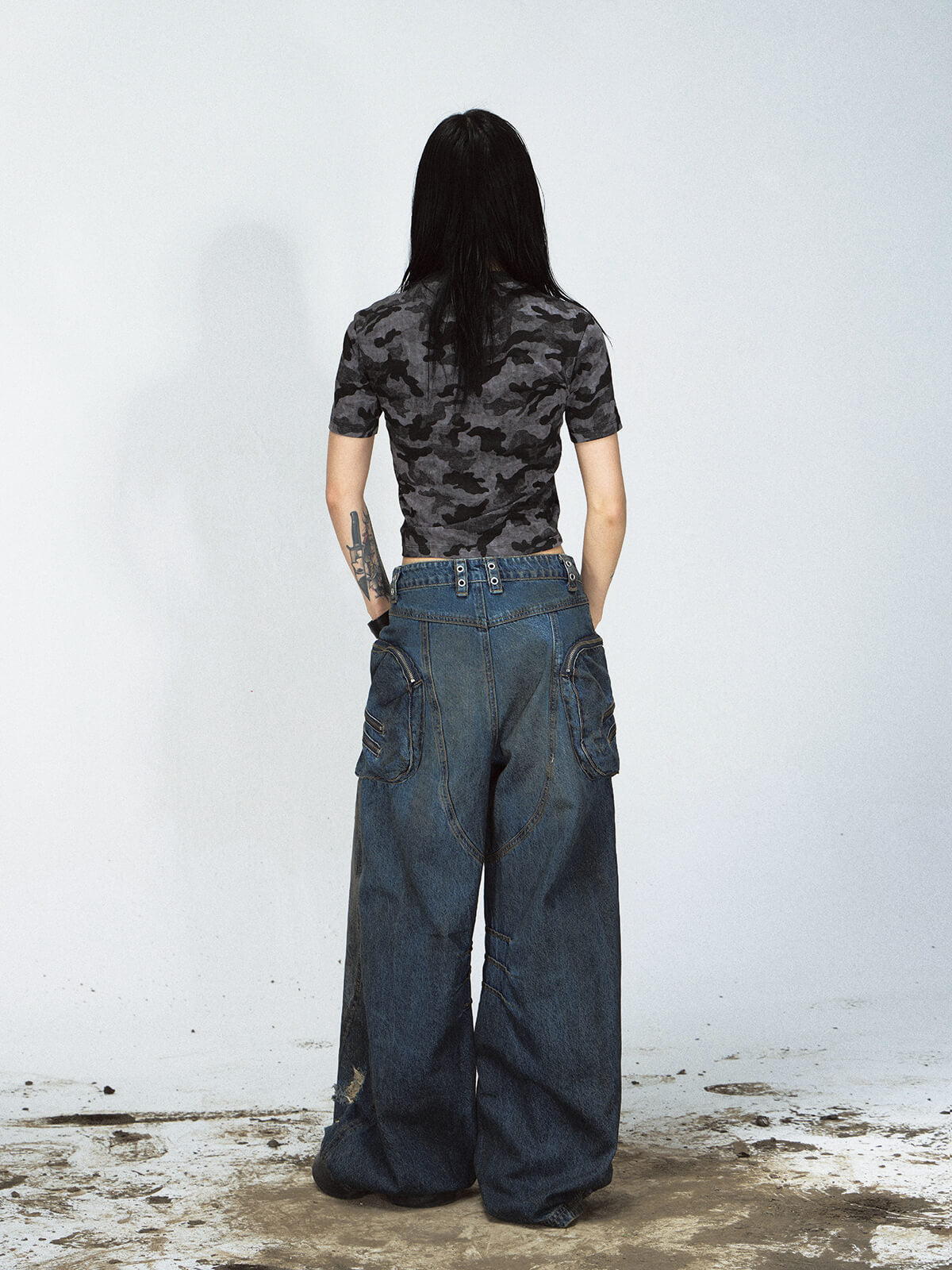 Vintage-Inspired Baggy Cargo Denim Jeans