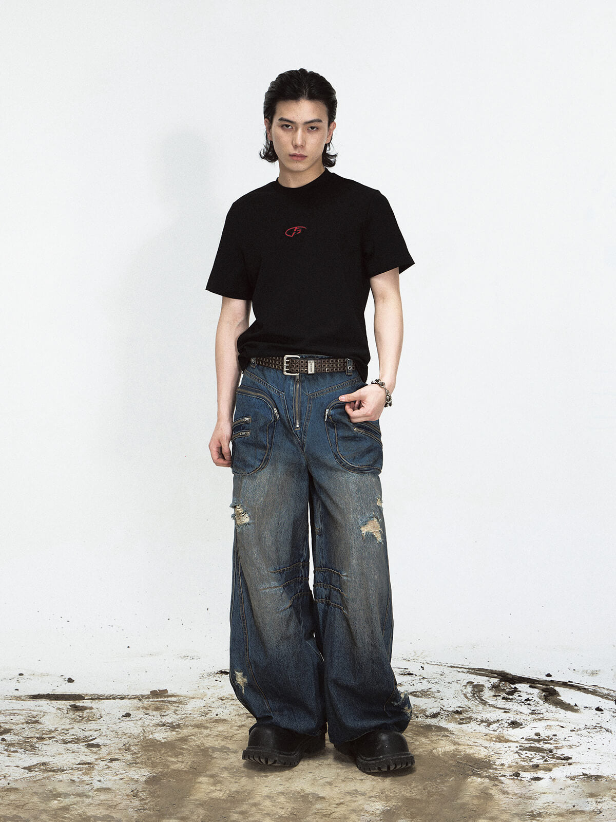 Vintage-Inspired Baggy Cargo Denim Jeans