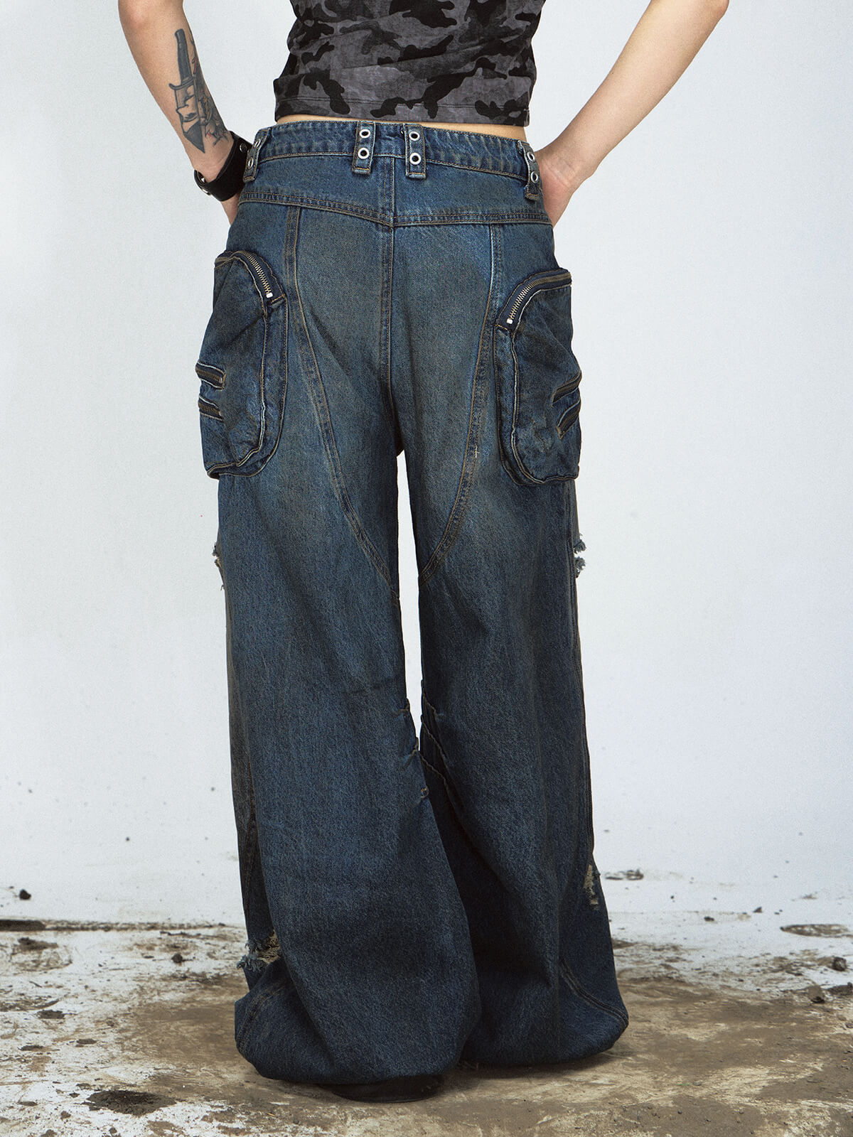 Vintage-Inspired Baggy Cargo Denim Jeans