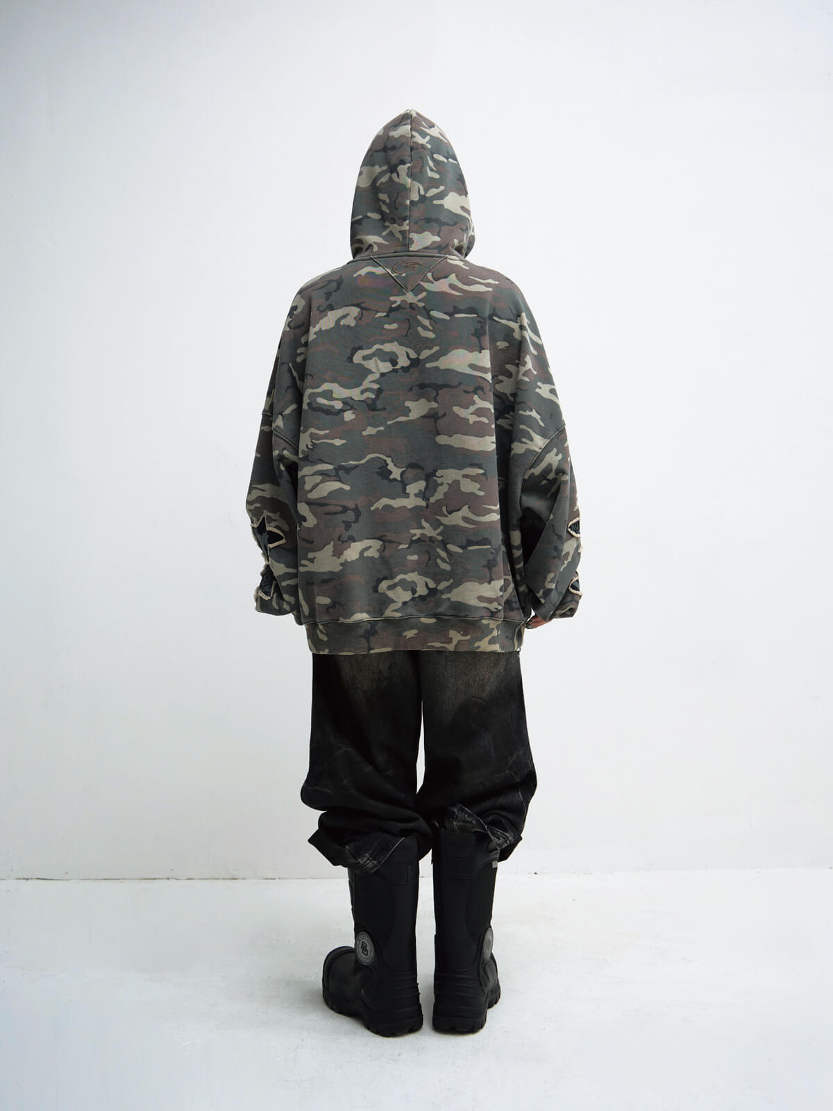 Peoplesense Vintage Camouflage Embroidered Hoodie
