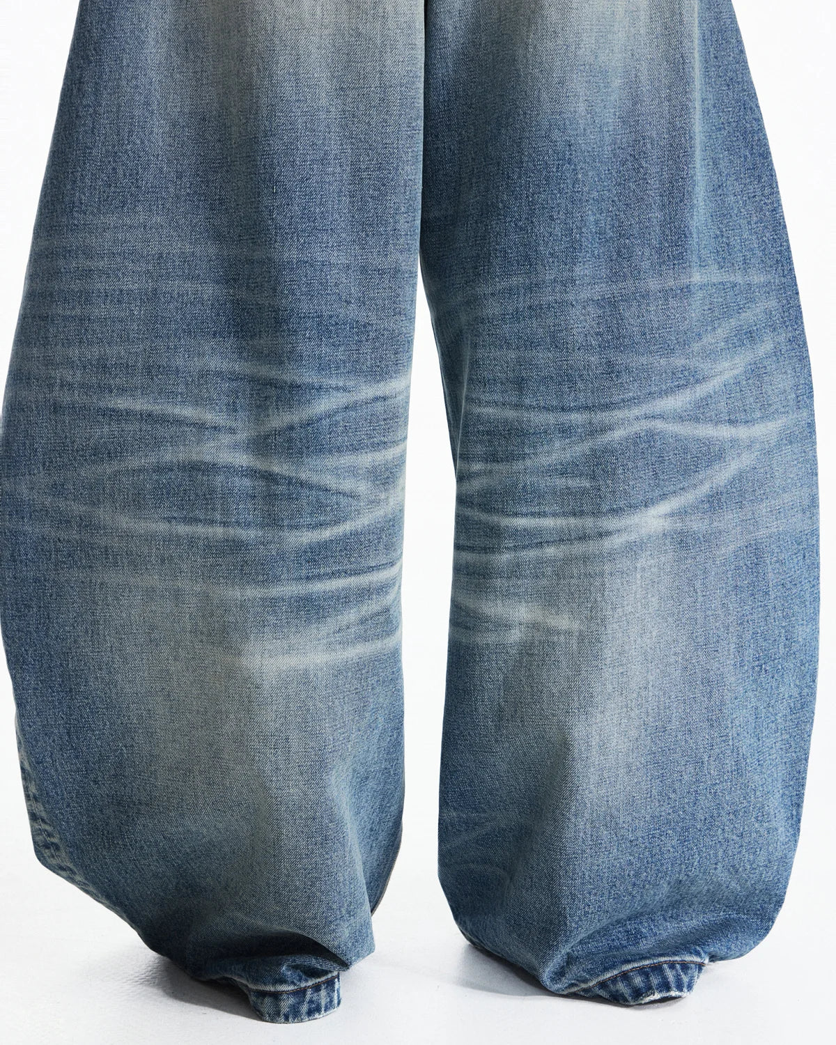 Peoplesense Washed Curved Jeans