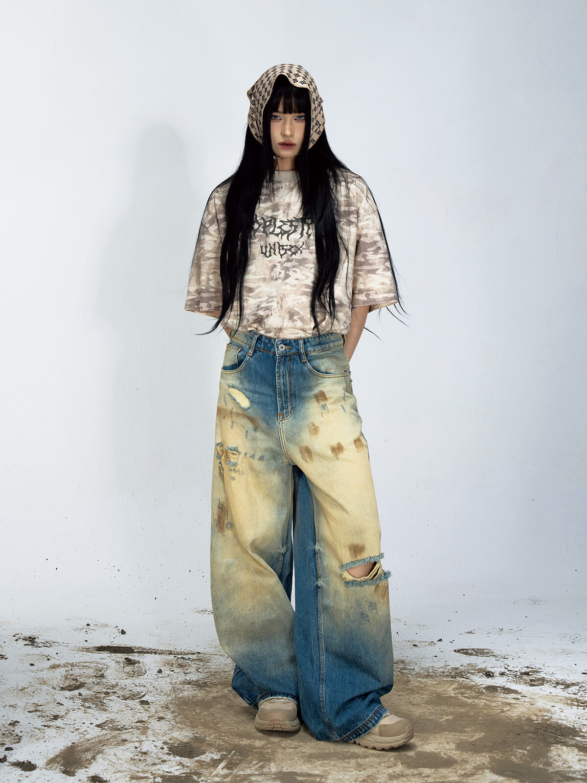  Mud Dye Distressed Baggy Jeans