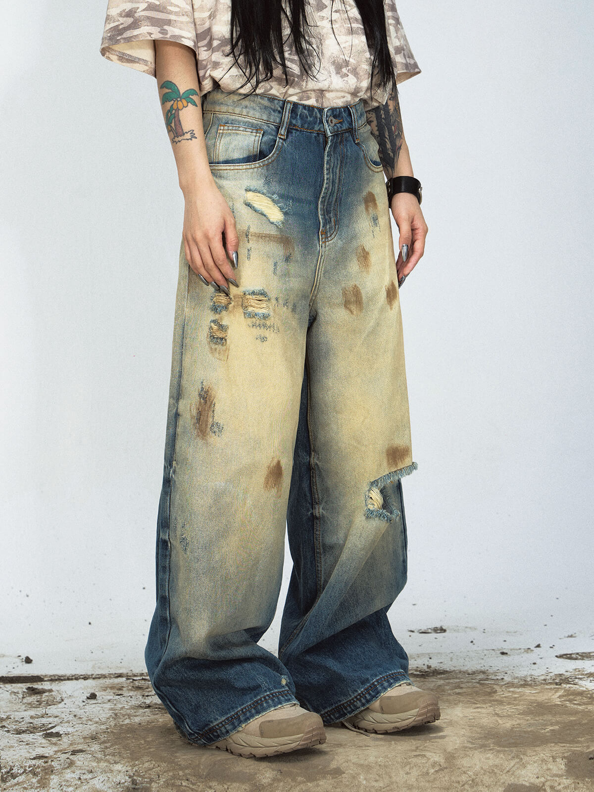  Mud Dye Distressed Baggy Jeans